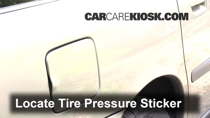 2001 Volvo V70 2.4L 5 Cyl. Tires & Wheels Check Tire Pressure